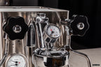 COFFEE_Still_life_PL62X-PLA2400HnDJAAAaJOszN