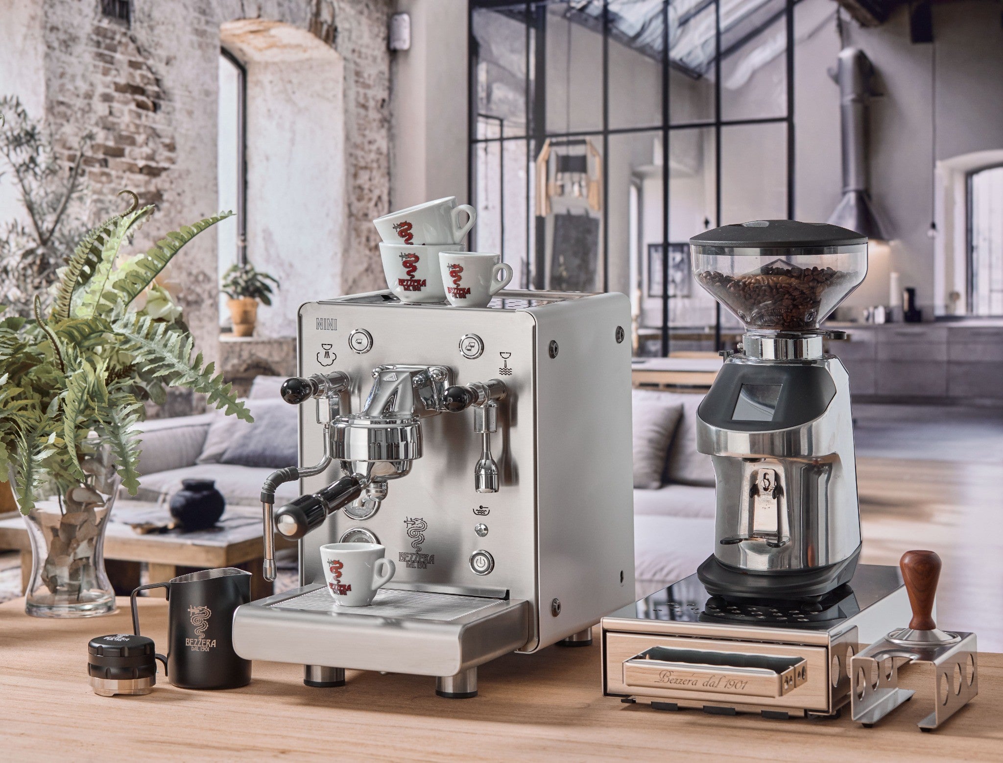 Bezzera NINI DE Espressomaschine Home Barista Setup mit Kaffeemühle